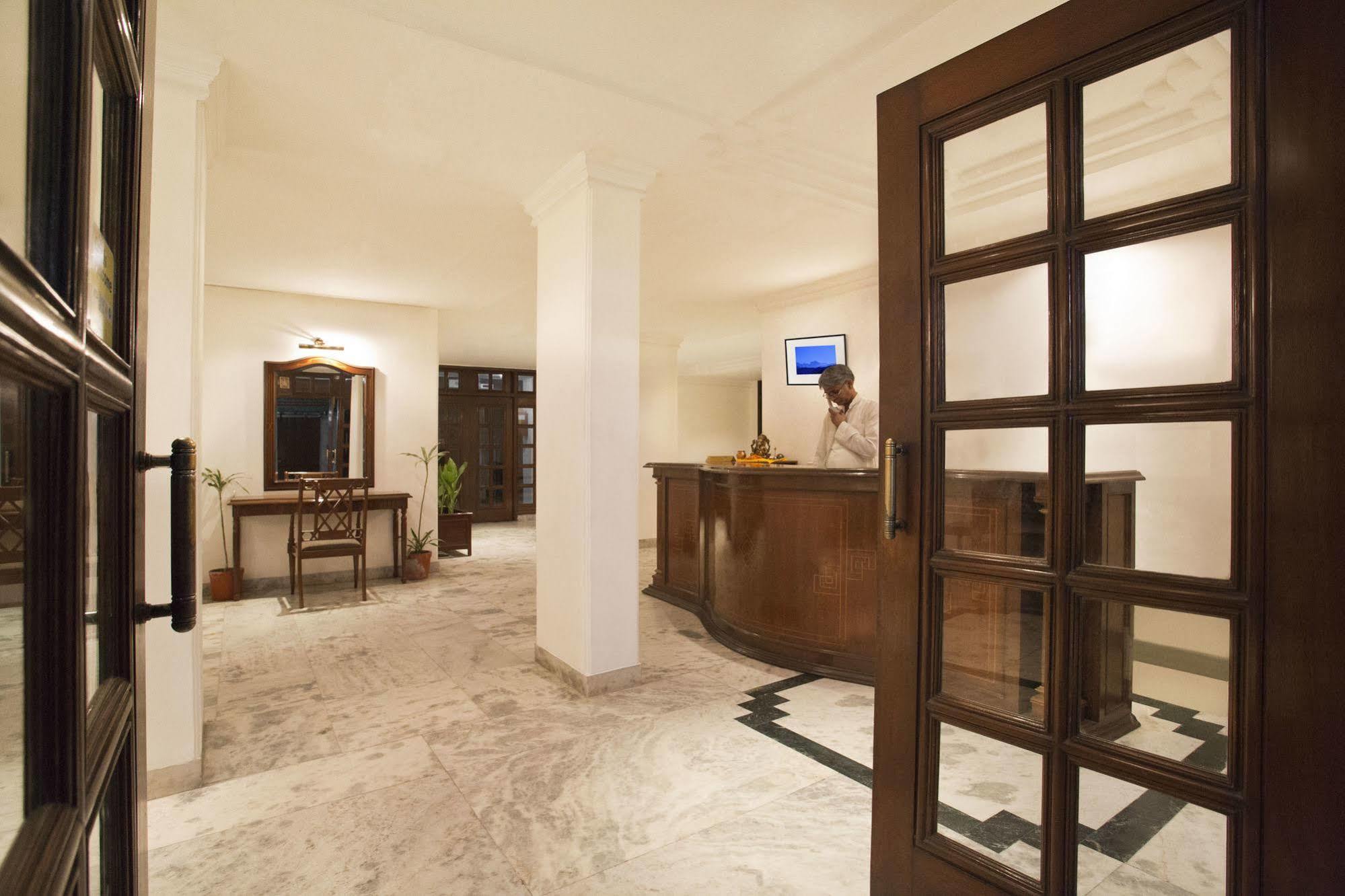 Hotel Alpana Haridwār Eksteriør billede